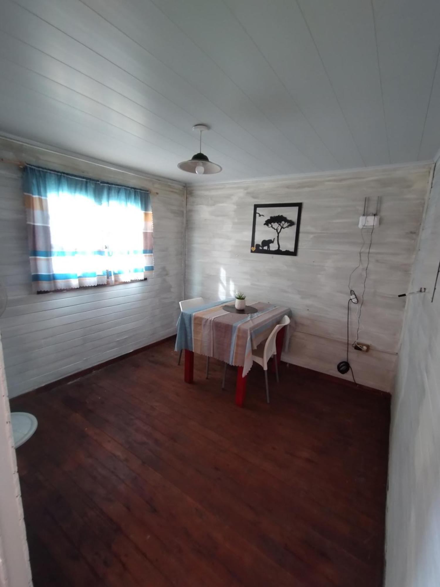 Apartment La *